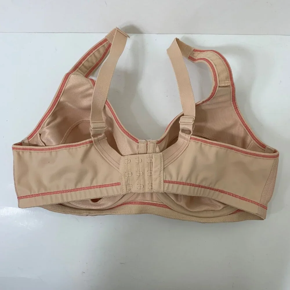 Freya Sonic Underwired Molded Spacer Sports Bra in Beige - Size 36D - Picture 4 of 7